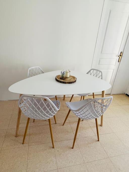 Logement A 10 Minutes A Pied De La Gare Centre Avignon Bagian luar foto
