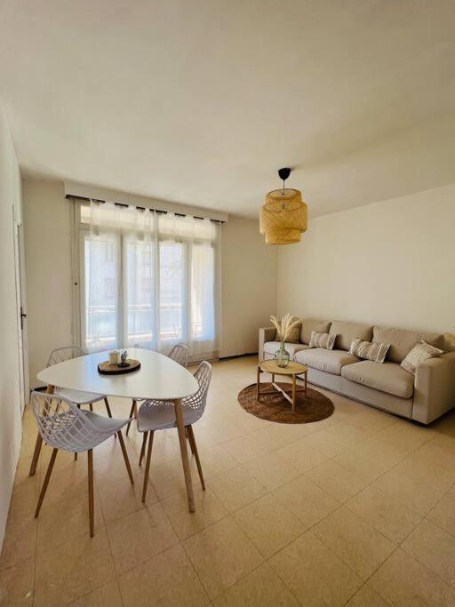 Logement A 10 Minutes A Pied De La Gare Centre Avignon Bagian luar foto